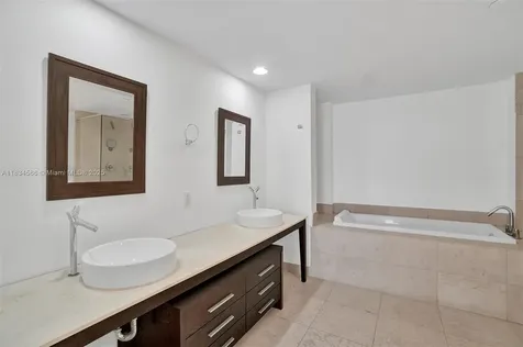 465 Brickell Avenue Miami FL 33131