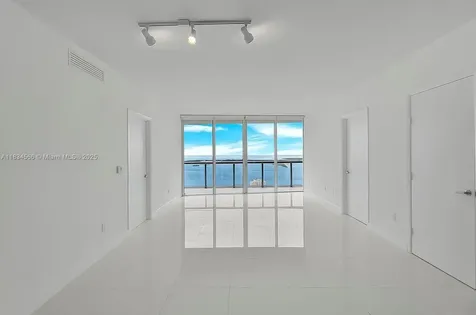 465 Brickell Avenue Miami FL 33131