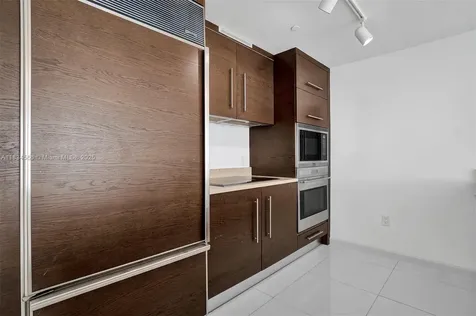 465 Brickell Avenue Miami FL 33131