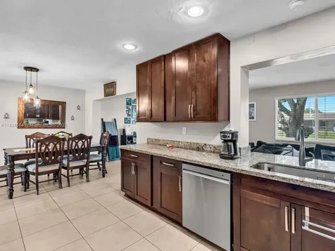 321 NW 93rd Avenue Pembroke Pines FL 33024