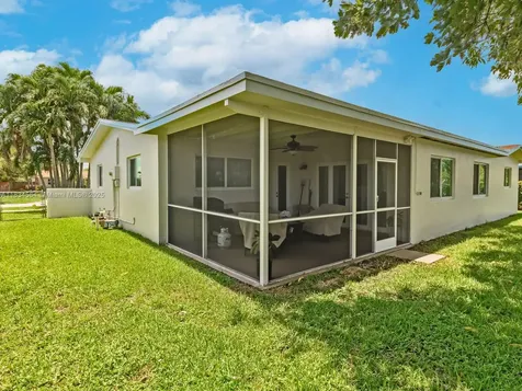 321 NW 93rd Avenue Pembroke Pines FL 33024