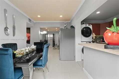 938 SE 12th Street Hialeah FL 33010
