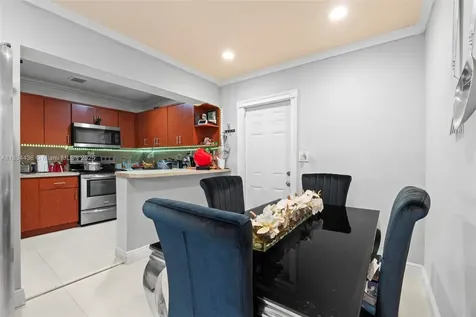 938 SE 12th Street Hialeah FL 33010