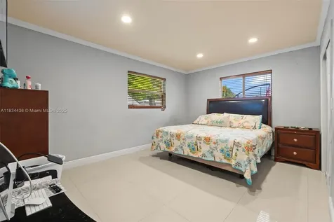 938 SE 12th Street Hialeah FL 33010