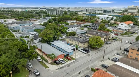 938 SE 12th Street Hialeah FL 33010