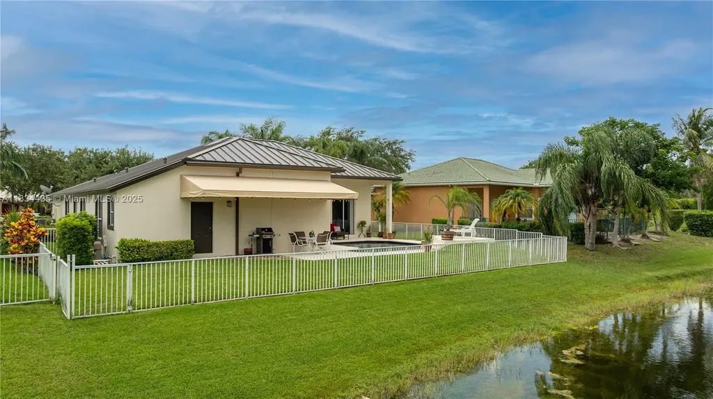 10975 NW 56th Court Coral Springs FL 33076