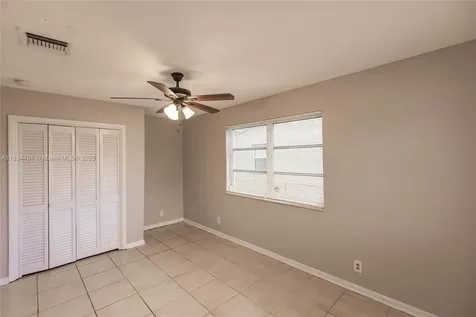 4423 Lake Avenue West Palm Beach FL 33405