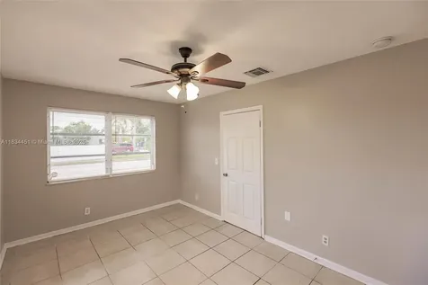 4423 Lake Avenue West Palm Beach FL 33405