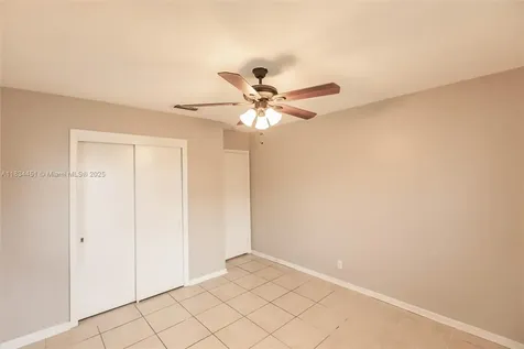 4423 Lake Avenue West Palm Beach FL 33405