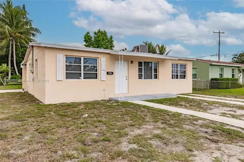 4423 Lake Avenue West Palm Beach FL 33405