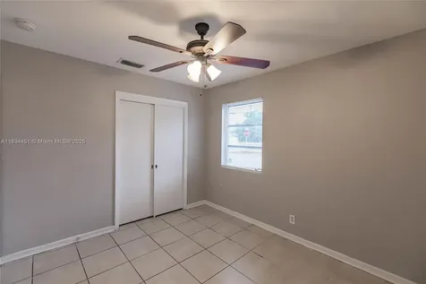 4423 Lake Avenue West Palm Beach FL 33405