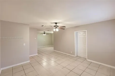 4423 Lake Avenue West Palm Beach FL 33405