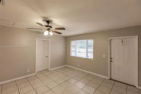 4423 Lake Avenue West Palm Beach FL 33405