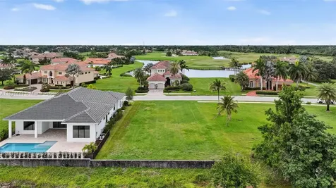 172 SE Rio Angelica Port St. Lucie FL 34984