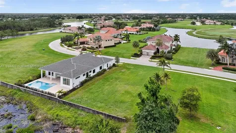 172 SE Rio Angelica Port St. Lucie FL 34984