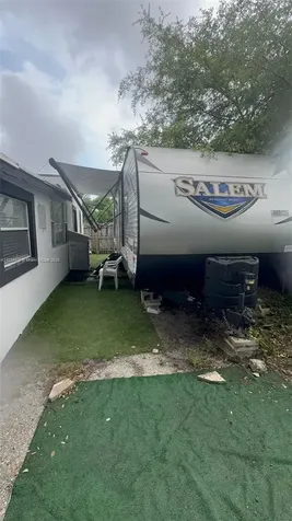 561 NE 159th Street Miami FL 33162