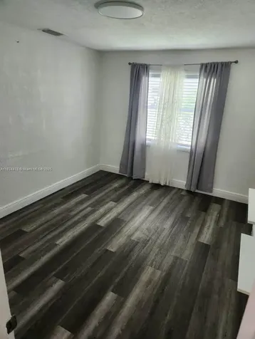 561 NE 159th Street Miami FL 33162