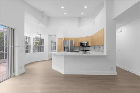 1525 Seabay Road Weston FL 33326
