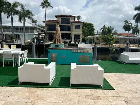 2321 SE 15th Street Pompano Beach FL 33062