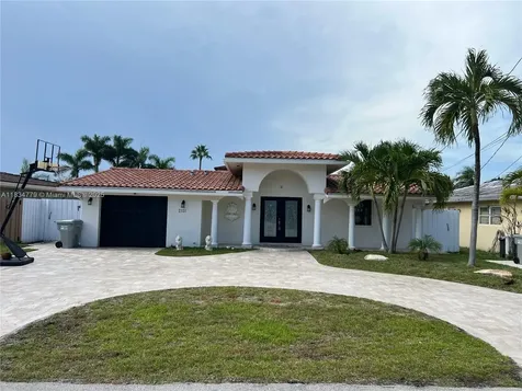 2321 SE 15th Street Pompano Beach FL 33062