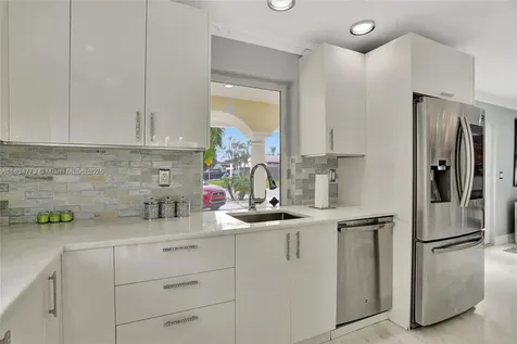 2321 SE 15th Street Pompano Beach FL 33062