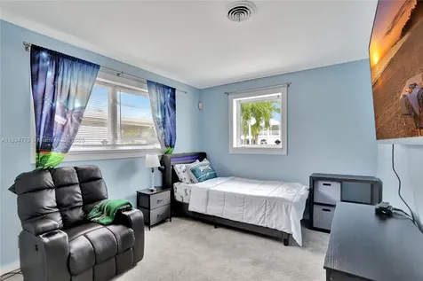 2321 SE 15th Street Pompano Beach FL 33062