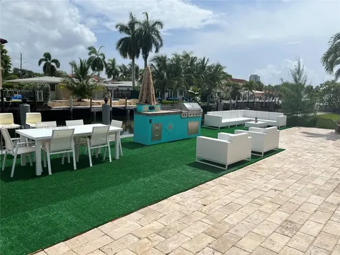 2321 SE 15th Street Pompano Beach FL 33062