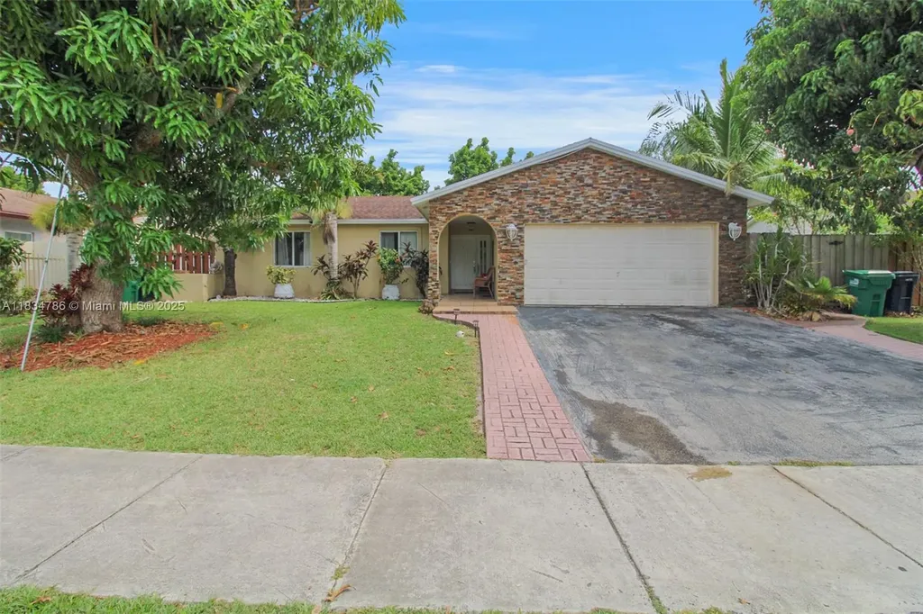 13212 SW 262nd Terrace Homestead FL 33032
