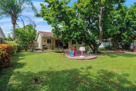 13212 SW 262nd Terrace Homestead FL 33032