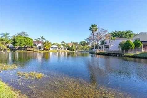 9825 Fairway Cove Lane Plantation FL 33324
