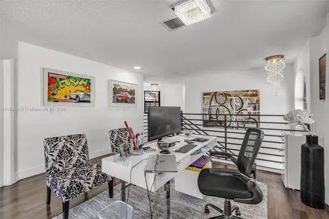 9825 Fairway Cove Lane Plantation FL 33324