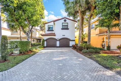 9825 Fairway Cove Lane Plantation FL 33324