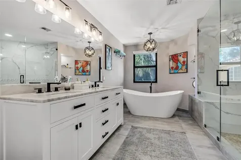 9825 Fairway Cove Lane Plantation FL 33324