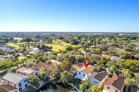 9825 Fairway Cove Lane Plantation FL 33324