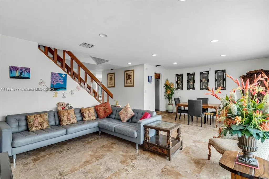 8256 NW 9th Court Plantation FL 33324