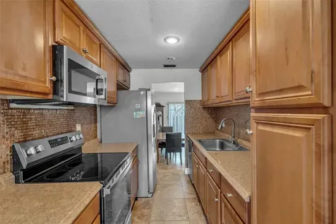 8256 NW 9th Court Plantation FL 33324