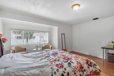8256 NW 9th Court Plantation FL 33324