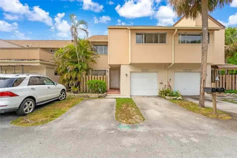 8256 NW 9th Court Plantation FL 33324