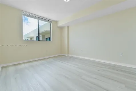 4242 NW 2 Street Miami FL 33126