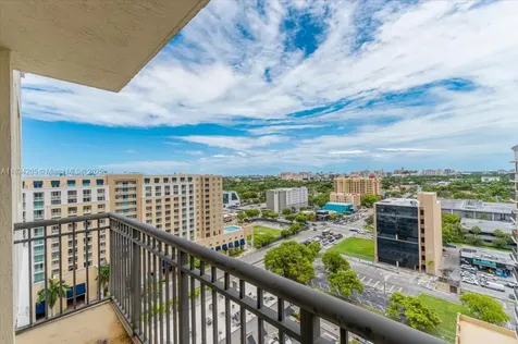 4242 NW 2 Street Miami FL 33126