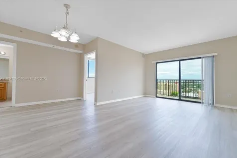 4242 NW 2 Street Miami FL 33126