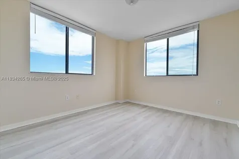 4242 NW 2 Street Miami FL 33126