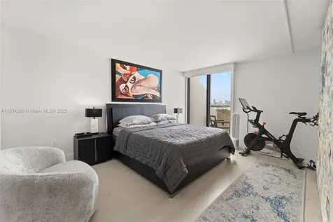 9 Island Avenue Miami Beach FL 33139