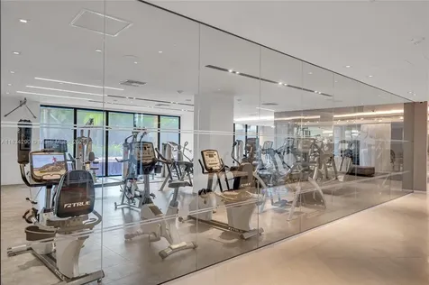 9 Island Avenue Miami Beach FL 33139