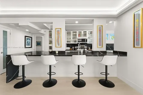 9 Island Avenue Miami Beach FL 33139