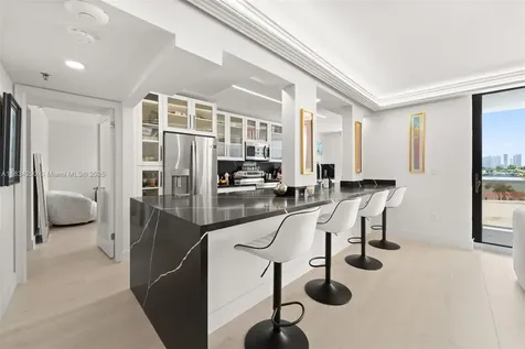 9 Island Avenue Miami Beach FL 33139