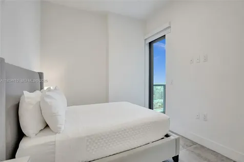 239 SW 9th Street Miami FL 33130