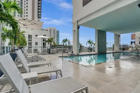 239 SW 9th Street Miami FL 33130