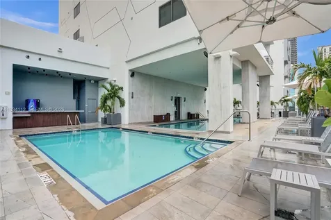 239 SW 9th Street Miami FL 33130
