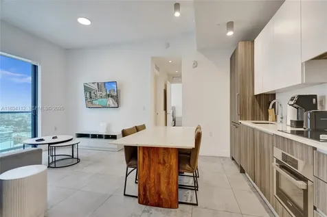 239 SW 9th Street Miami FL 33130